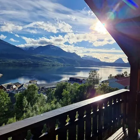 Koselig Overnattingssted Med Fjordutsikt Sjovegan Exterior photo